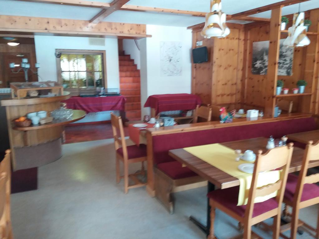 Hotel Schmitta Fiesch Extérieur photo